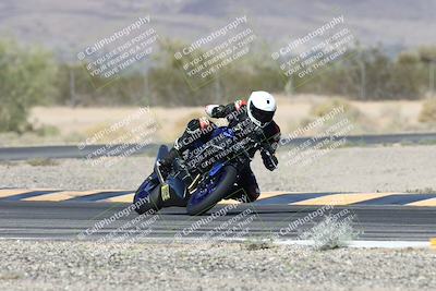 media/Oct-30-2025-Racers Edge (Thu) [[dabbdaf680]]/3-B Group/Session 5 (Turn 6)/